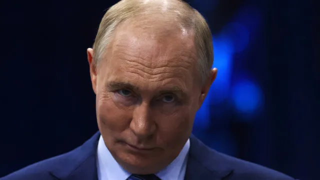 
                    Putin tem vitória recorde em eleição parlamentar criticada
                