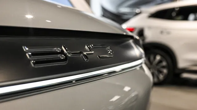 
                    BYD tenta convencer governo a renovar benefício e abre guerra com montadoras
                