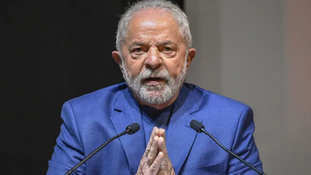 
                    Lula, sobre isenção do IR até R$ 5 mil: 'É bom, mas é pouco'
                