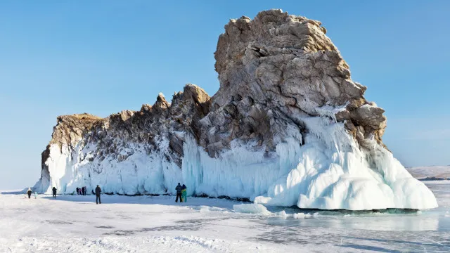 
                    O maior, mais antigo e mais profundo lago do mundo
                