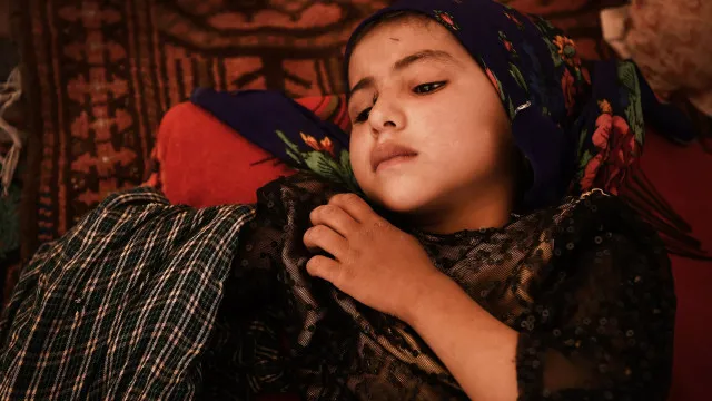 
                    Infância roubada: Casamento infantil é uma realidade dura e cruel
                