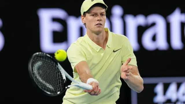 
                    Sinner bate Alcaraz em decisão e assume a primeira colocação no ranking
                