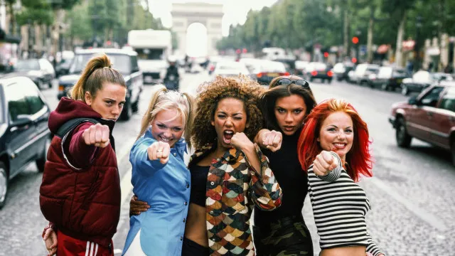 
                    Mais de 30 anos depois: Como as Spice Girls estão hoje?
                