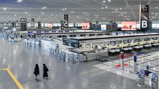 
                    De robô a meteorito: itens em bagagens não reclamadas nos EUA
                