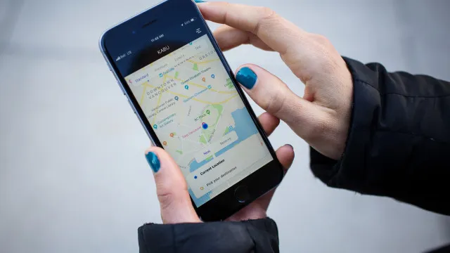 
                    Lula edita MP com R$ 30 bilhões em crédito extra para financiar motoristas de apps e taxistas
                