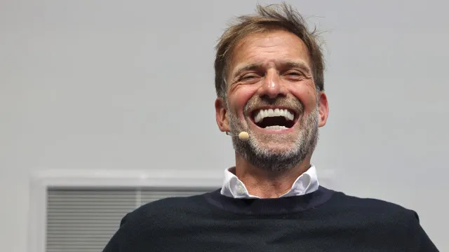 
                    Dono do Paris FC revela drama de técnico e sonha com Klopp no clube
                