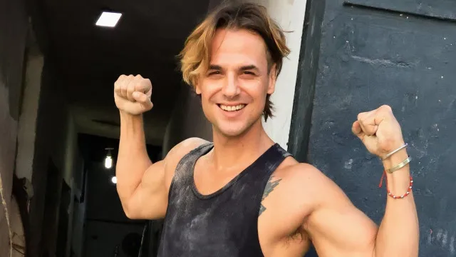 
                    'Você age como uma alcoólatra', dispara Daniel Erthal para Darlin Ferrattry em 'A Fazenda 18'
                