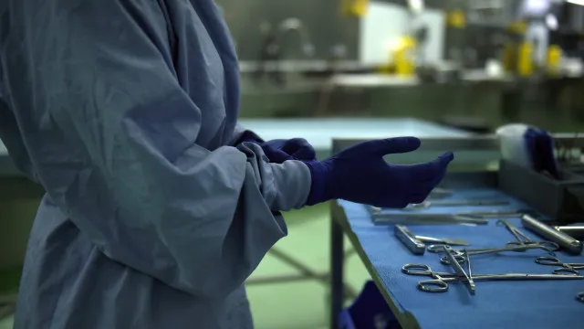 
                    O que acontece durante uma autópsia?
                