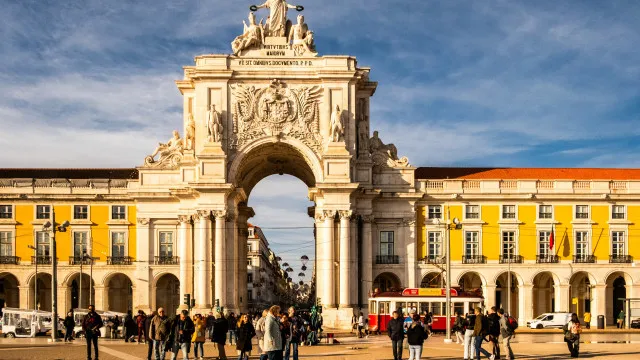 
                    Ranking dos países que a maioria das pessoas quer se mudar: Qual você escolheria?
                