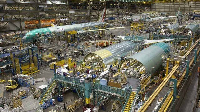 
                    Boeing vence disputa e fará mais um caça de 6ª geração nos EUA
                