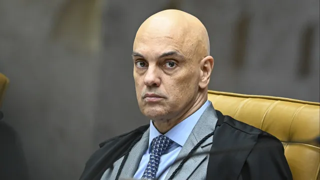 ‘Acha que segunda já tenho que estar fora?’, perguntou Vorcaro a Moraes 2 dias antes de prisão