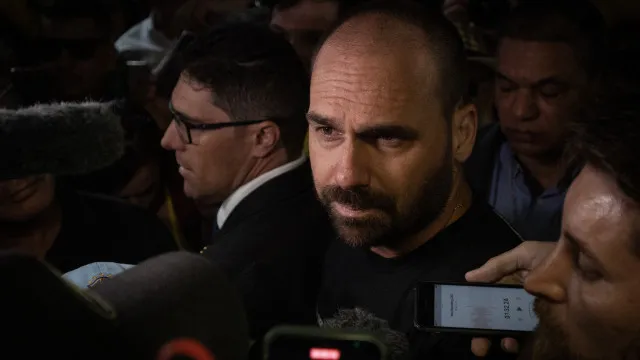 
                    Primeira Turma do STF começa a julgar Eduardo Bolsonaro
                
