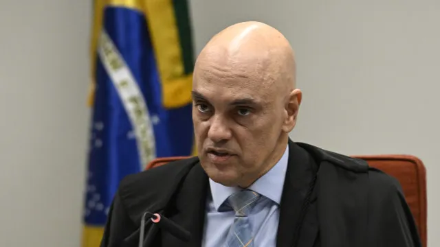 
                    Ala pró-Mendonça vê tentativa de Moraes de contaminar todo o STF para se blindar
                