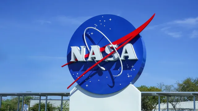 
                    Nasa estuda mandar rover marciano para a Lua
                