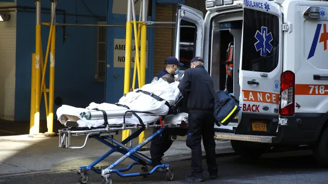 
                    Estudo revela que mais de 150 mil mortes por covid-19 não foram contabilizadas nos EUA
                