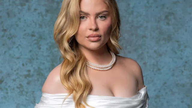 
                    Luísa Sonza é pedida em casamento por Luis Ribeirinho na Alemanha
                