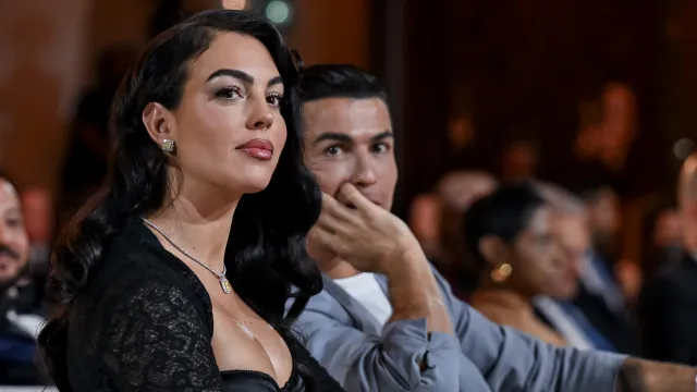 Georgina Rodríguez adotou filhos mais velhos de Cristiano Ronaldo, diz revista