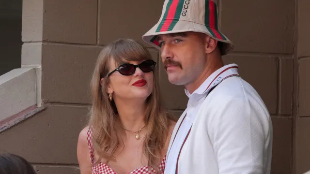
                    Casamento de Taylor Swift: Há uma regra que está chateando os convidados
                