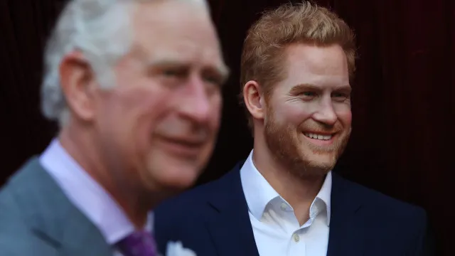 
                    Rei Charles revê os netos, filhos do príncipe Harry, pela primeira vez após quatro anos
                