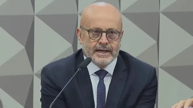 
                    André Mendonça revoga prisão do filho do Careca do INSS
                