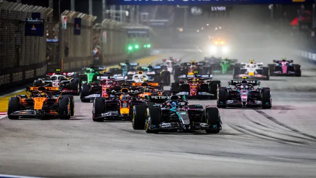 
                    F1 adota combustível sustentável, mas 'era verde' esbarra em calendário global
                