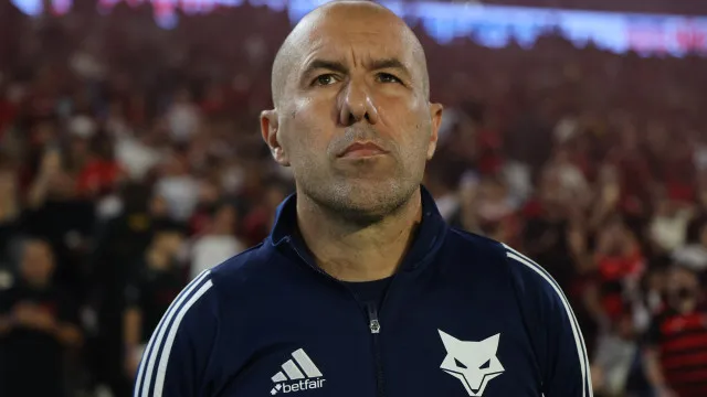 
                    Flamengo acerta a contratação de Leonardo Jardim
                