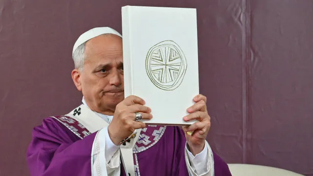 
                    Crenças super comuns sobre a Bíblia que não são verdade
                