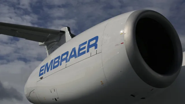 
                    Embraer assina contrato de venda de aeronaves para Força Aérea dos Emirados Árabes Unidos
                
