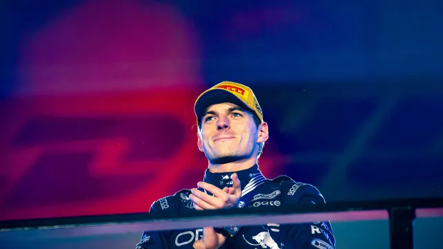 
                    Verstappen considera se aposentar ao fim de 2026, afirma jornal holandês
                