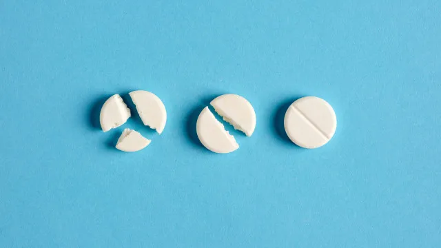 
                    Anvisa aprova novo medicamento oral para câncer de mama
                