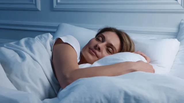 
                    Quer dormir melhor? Estes alimentos podem agir como “melatonina natural”
                