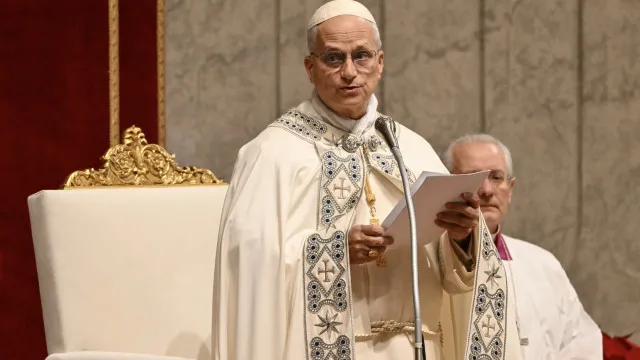 
                    Papa não quer que padres usem IA para escreverem sermões
                