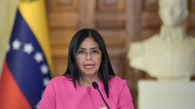 
                    Entenda acordo de petróleo dos EUA com a Venezuela e o que ainda falta esclarecer
                