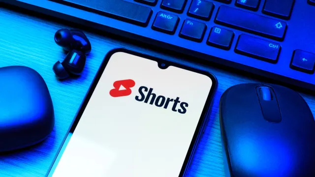 
                    YouTube permite bloquear Shorts e tirar vídeos do feed do app
                