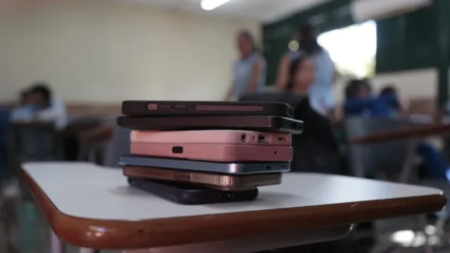 
                    Polícia indicia oito adolescentes por criar 'ranking sexual' de estudantes no RS
                