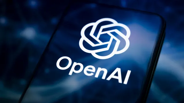 
                    OpenAI demite funcionários por compartilharem dados confidenciais
                
