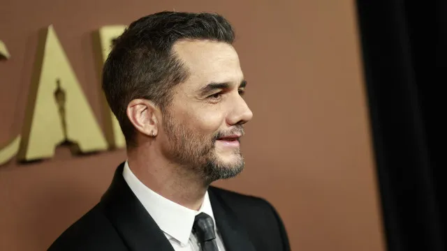 
                    Wagner Moura será um dos apresentadores do Oscar 2026
                