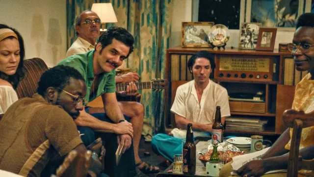 
                    'O Agente Secreto' é o melhor filme na disputa pelo Oscar, afirma o portal IndieWire
                