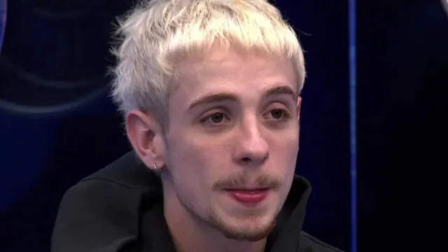 
                    BBB 26: 'Não tem essa maturidade', afirma Juliano Floss sobre Milena
                