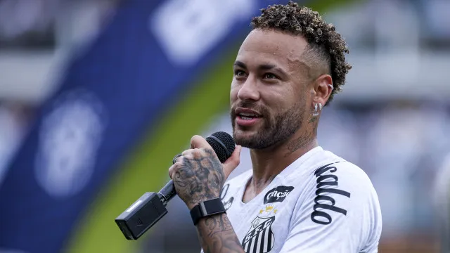 
                    Arthur Melo sugere Juventus e diz que Neymar “se divertiria” na Itália
                