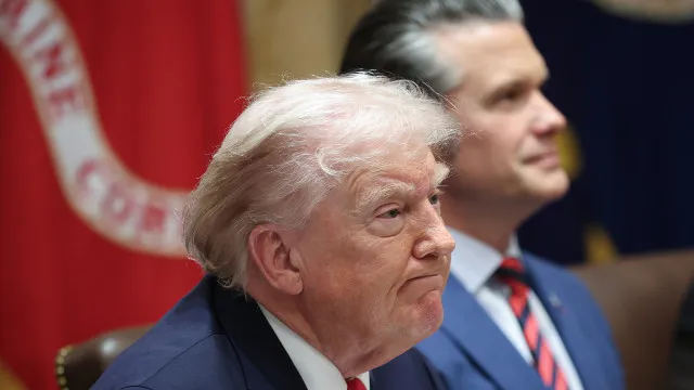 
                    Irã desafia Trump e diz que controla o estreito de Hormuz
                