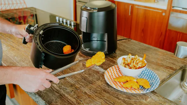 
                    Erro comum ao usar air fryer pode danificar o aparelho
                
