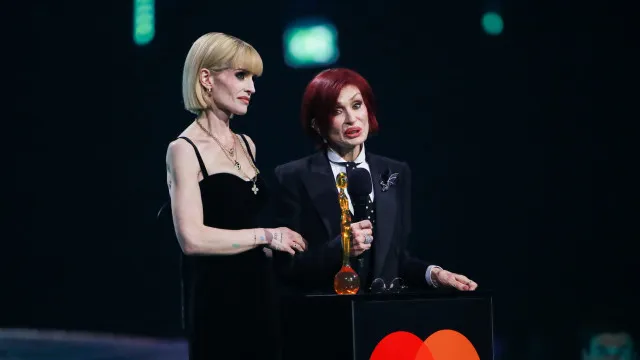 Sharon Osbourne saiu em defesa da filha, Kelly