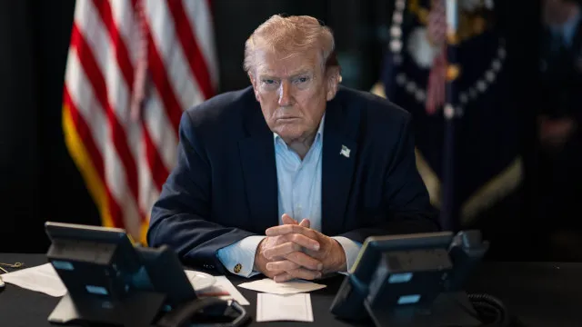 
                    Trump diz que é 'tarde demais' para conversar com o Irã
                