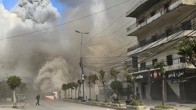 
                    Guerra no Oriente Médio se intensifica com ataques a bases dos EUA
                