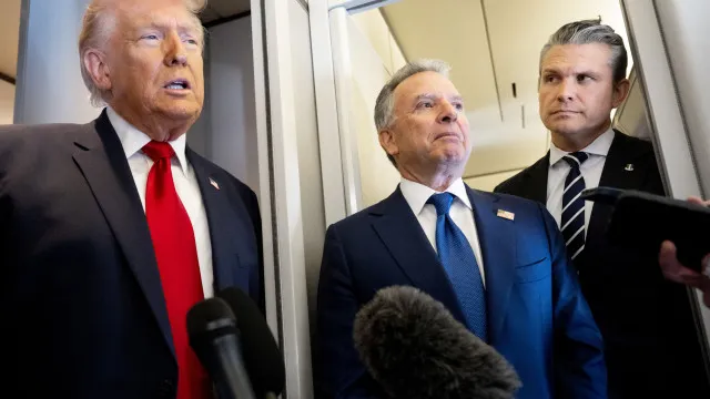 
                    'Hoje vai ser o dia de maiores ataques ao Irã', diz secretário de Defesa dos EUA
                