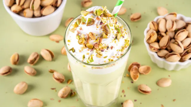 
                    Quer consumir mais cálcio e proteína? Veja alternativas ao leite
                