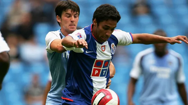 
                    De ídolo no Flamengo à polêmica saída do Porto. Por onde anda Ibson?
                