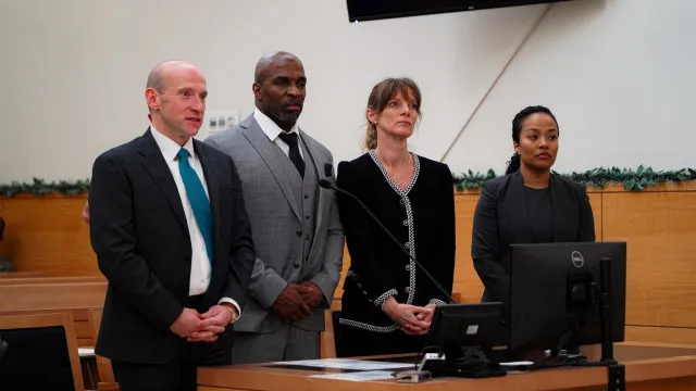 
                    Homem é inocentado após ficar preso quase 20 anos por roubo de R$ 3 mil
                