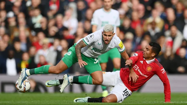 
                    Após saída de Casemiro, outro brasileiro pode reforçar o United
                